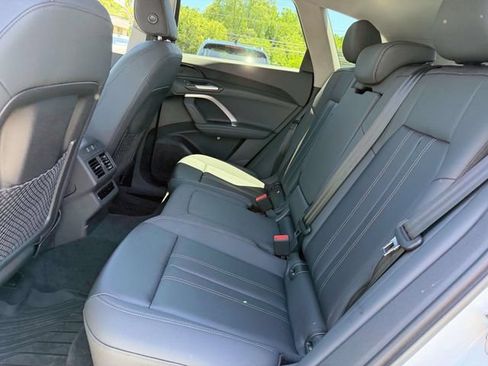 Certified 2025 Audi Q5 Premium w/ Convenience Package AWD/4WD image 13