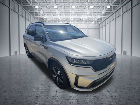 Used 2022 Kia Sorento S FWD image 5