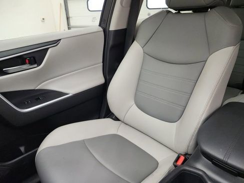 Certified 2025 Toyota RAV4 XLE Premium FWD image 16