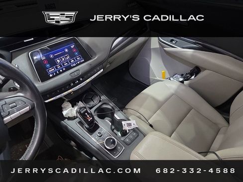 Used 2021 Cadillac XT4 Luxury FWD image 12