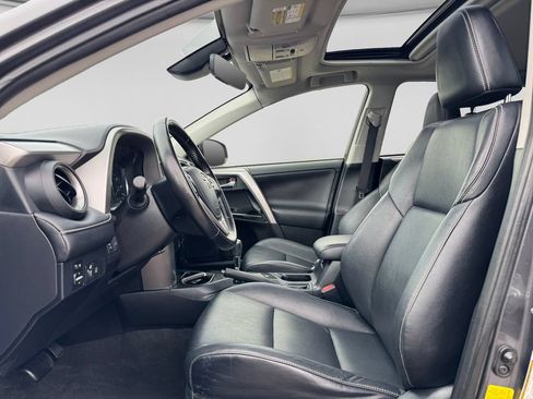 Used 2016 Toyota RAV4 Limited w/ Advanced Technology Package AWD/4WD image 19