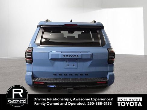New 2026 Toyota 4Runner TRD Sport AWD/4WD image 8