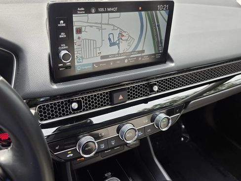 Used 2024 Honda Civic Touring image 23
