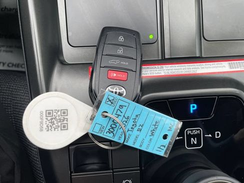 Used 2026 Toyota bZ AWD/4WD image 18