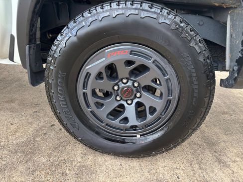 Used 2026 Nissan Frontier PRO-4X AWD/4WD image 30