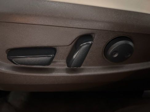 Used 2021 INFINITI QX50 Autograph w/ Premium White Leather Package image 11