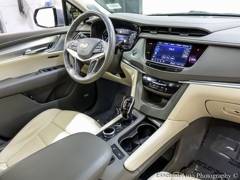 Certified 2023 Cadillac XT5 Premium Luxury w/ LPO, Floor Liner Package image 25