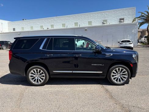 Used 2023 GMC Yukon Denali AWD/4WD image 4