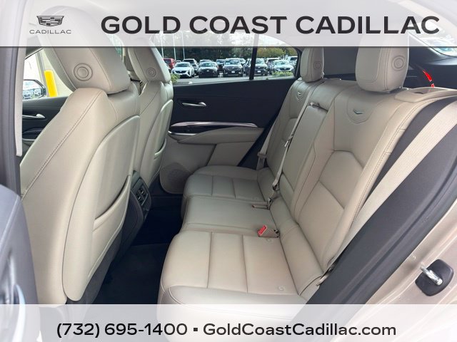 Used 2023 Cadillac XT4 Luxury w/ Cold Weather Package FWD image 13