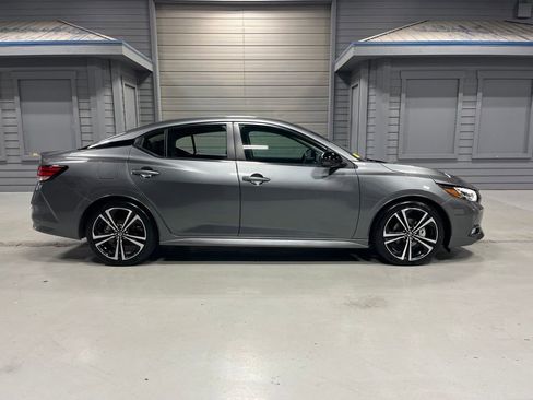 Used 2023 Nissan Sentra SR w/ SR Premium Package FWD image 8