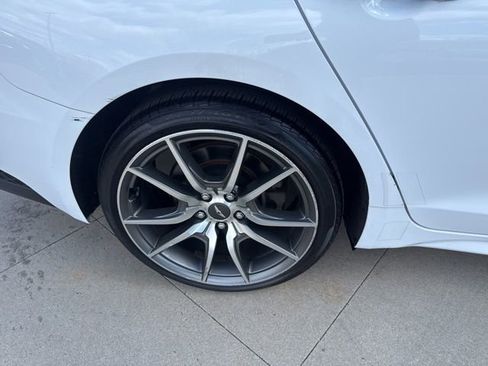 Used 2023 Genesis G70 2.0T image 10