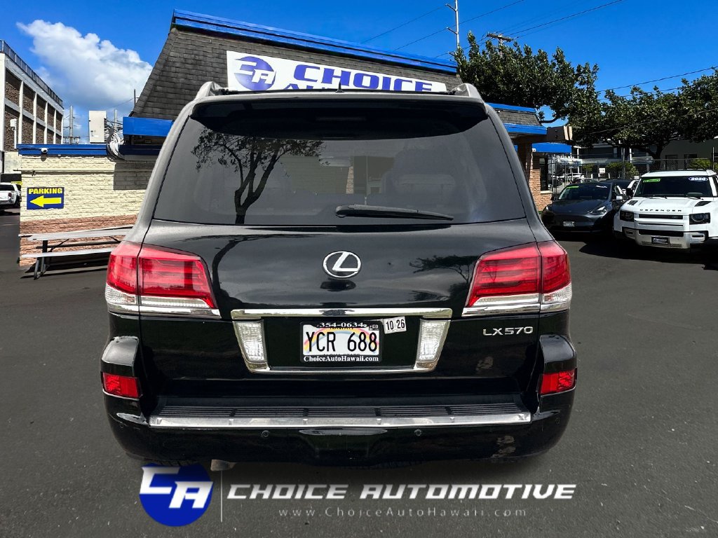 Used 2013 Lexus LX 570 4WD w/ Luxury Pkg w/Pre-crash image 7
