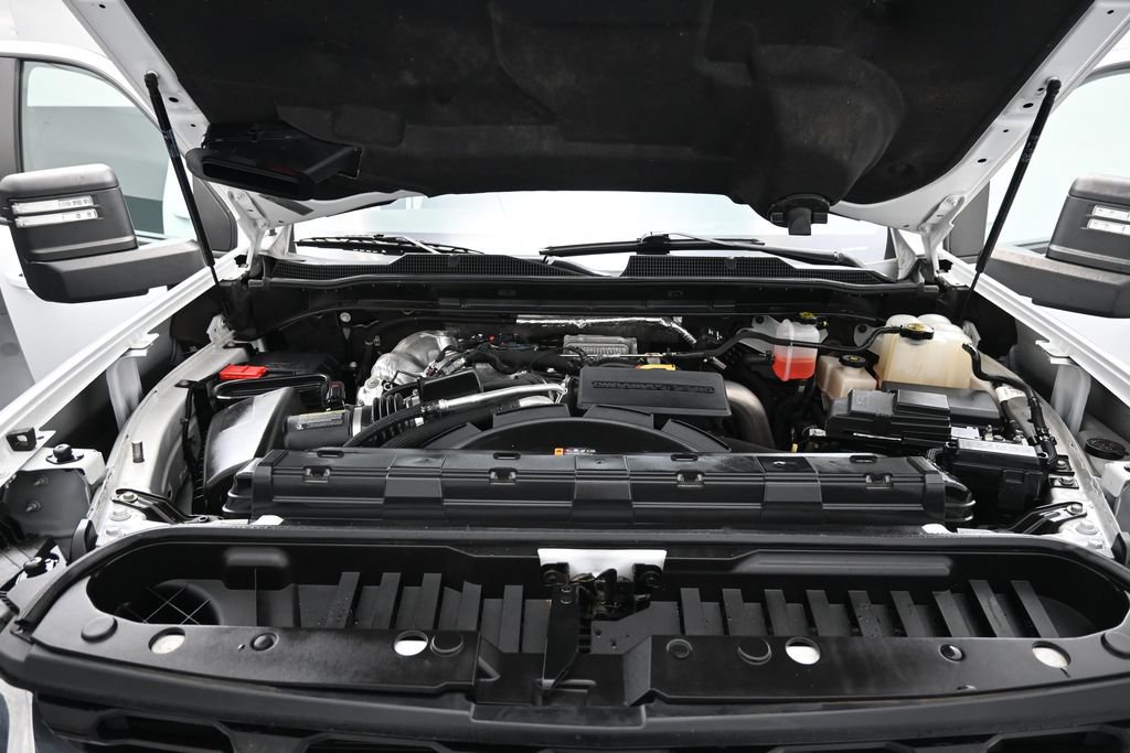 Used 2023 Chevrolet Silverado 2500 LT AWD/4WD image 30