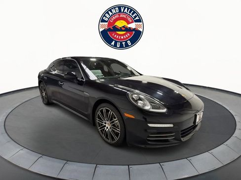 Used 2016 Porsche Panamera 4S image 1