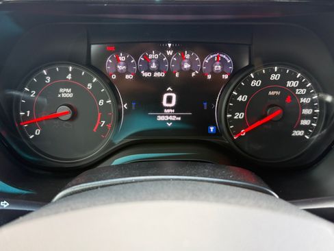 Used 2020 Chevrolet Camaro SS RWD image 20