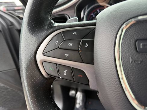 Used 2019 Dodge Challenger R/T RWD image 22