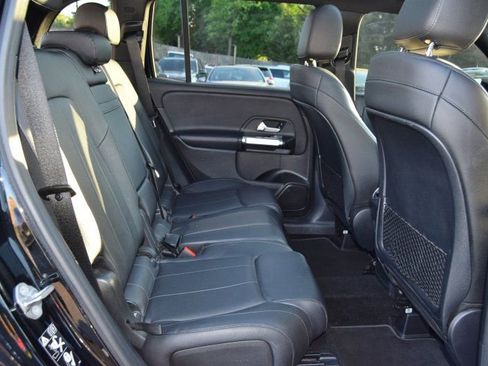 Used 2020 Mercedes-Benz GLB 250 4MATIC image 31