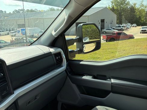 Used 2024 Ford F350 XLT AWD/4WD image 18