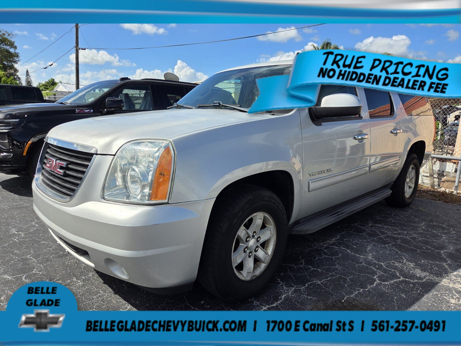 Used 2014 GMC Yukon XL SLT RWD image 1