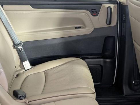 Used 2023 Honda Odyssey Elite image 34
