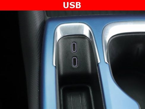 Used 2025 Chevrolet Equinox EV LT w/ Convenience Package image 22