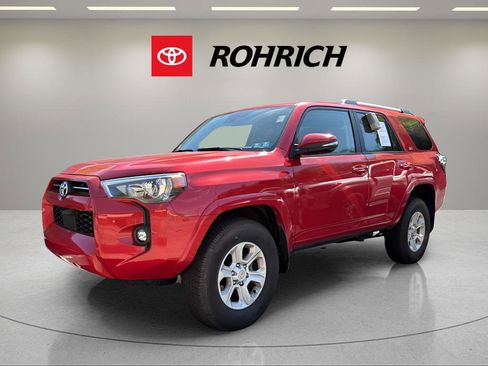 Used 2024 Toyota 4Runner SR5 Premium w/ SR5 Premium Package AWD/4WD image 1