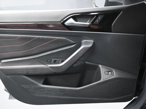 Used 2024 Volkswagen Jetta GLI Autobahn image 24