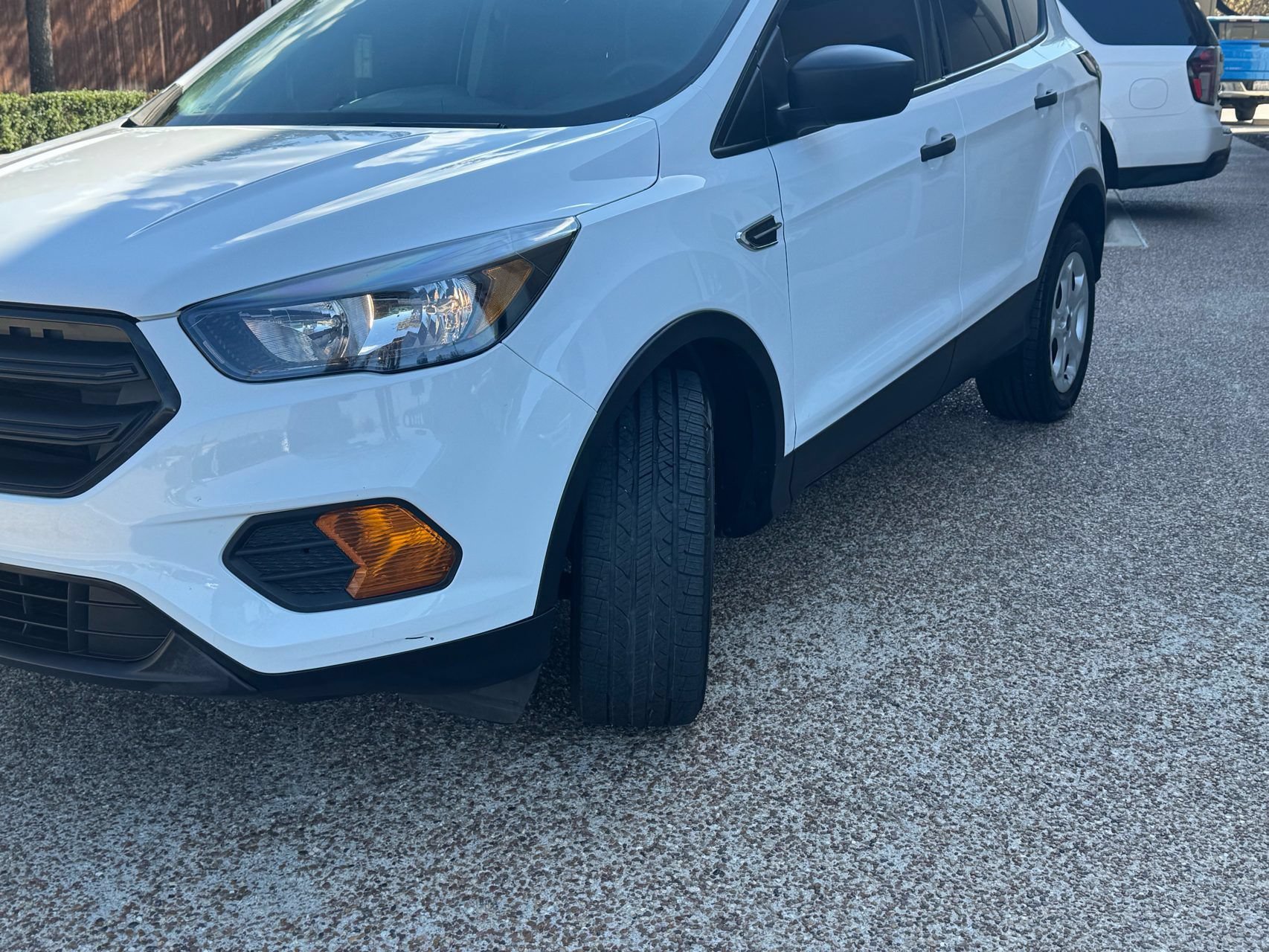 Used 2018 Ford Escape S FWD image 3