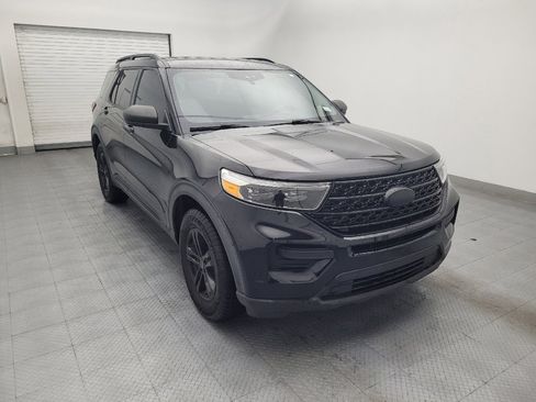 Used 2020 Ford Explorer XLT w/ Comfort Package AWD/4WD image 13