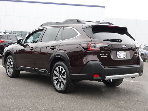 Certified 2023 Subaru Outback Limited XT image 5