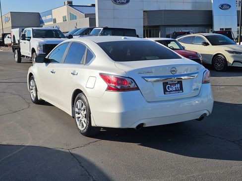 Used 2014 Nissan Altima 2.5 S w/ Display Audio Package FWD image 8