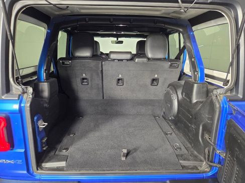 Used 2022 Jeep Wrangler Unlimited Sahara image 26