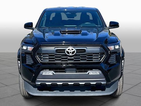 Used 2025 Toyota Tacoma TRD Sport AWD/4WD image 6