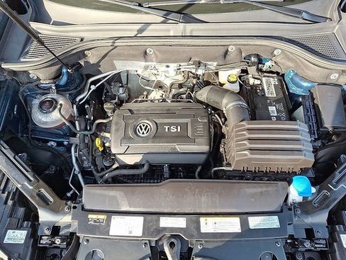 Used 2022 Volkswagen Atlas Cross Sport SE image 28