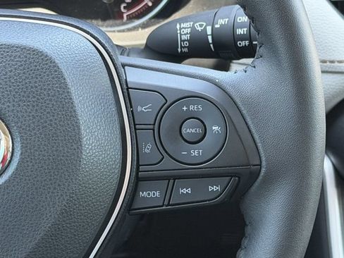 Certified 2025 Toyota RAV4 XLE Premium FWD image 15