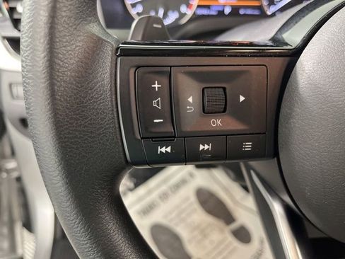 Used 2022 Nissan Rogue SV FWD image 23