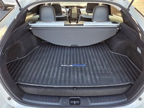 Used 2017 Toyota Prius Prime Advanced image 13