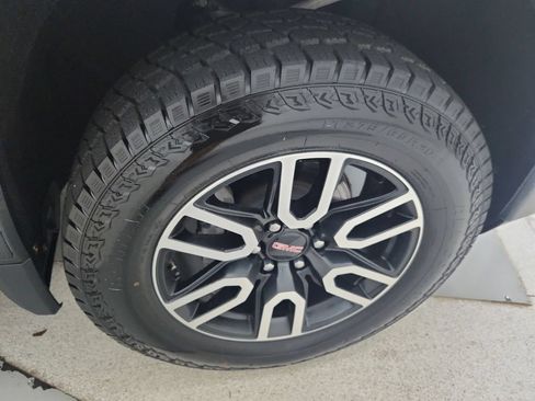 Used 2021 GMC Sierra 1500 AT4 w/ AT4 Preferred Package AWD/4WD image 36