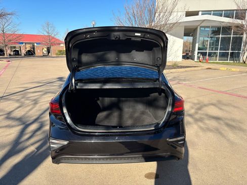 Used 2019 Kia Forte Sedan image 8