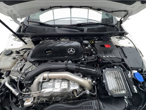 Used 2025 Mercedes-Benz CLA 250 4MATIC image 18