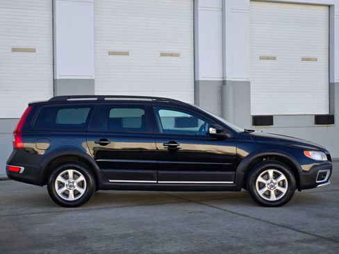 Used 2013 Volvo XC70 3.2 image 9