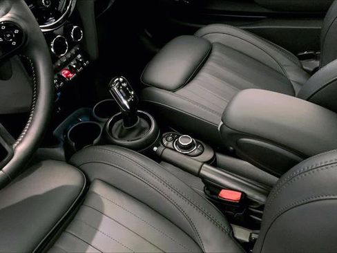 Certified 2024 MINI Cooper S w/ Signature Upholstery Package image 21