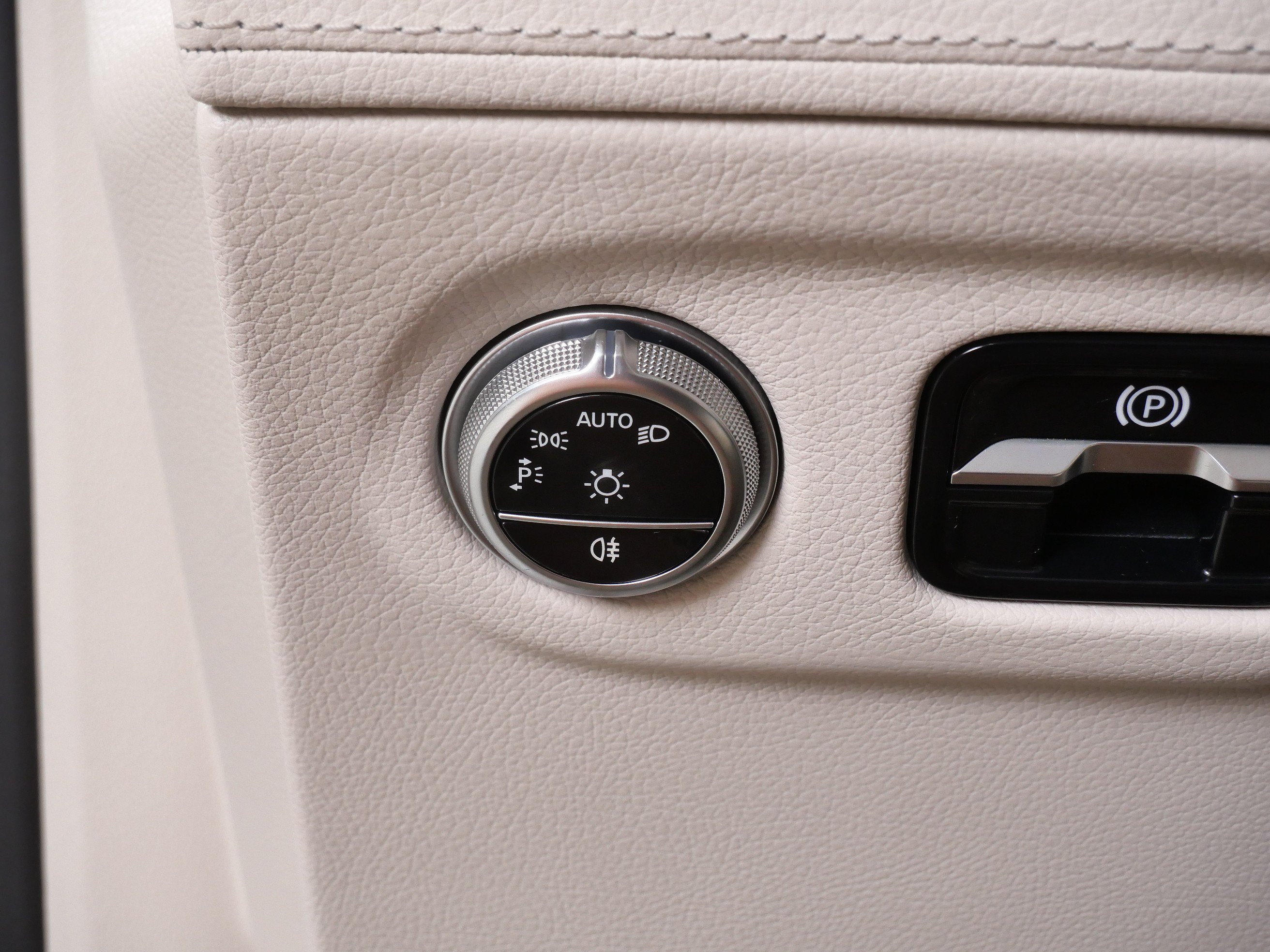 Certified 2023 Mercedes-Benz EQS 450+ 4MATIC SUV image 29
