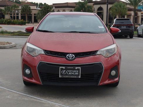 Used 2016 Toyota Corolla S image 2