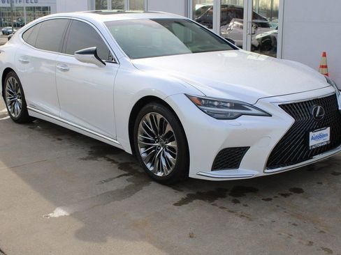 Used 2021 Lexus LS 500h image 1