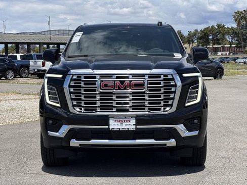 New 2026 GMC Yukon XL Denali w/ Denali Reserve Package AWD/4WD image 2