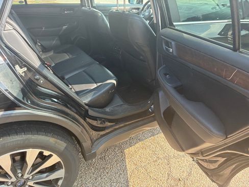 Used 2016 Subaru Outback 2.5i Limited AWD/4WD image 13