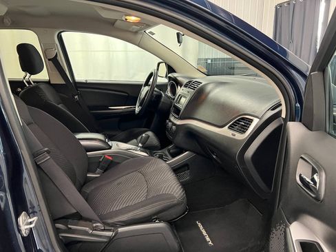 Used 2014 Dodge Journey SXT w/ Flexible Seating Group FWD image 12