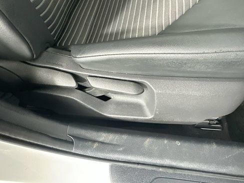 Used 2022 Toyota Camry SE w/ Convenience Package FWD image 21