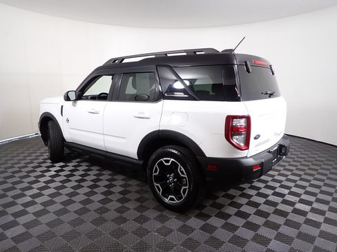 Used 2025 Ford Bronco Sport Outer Banks AWD/4WD image 12
